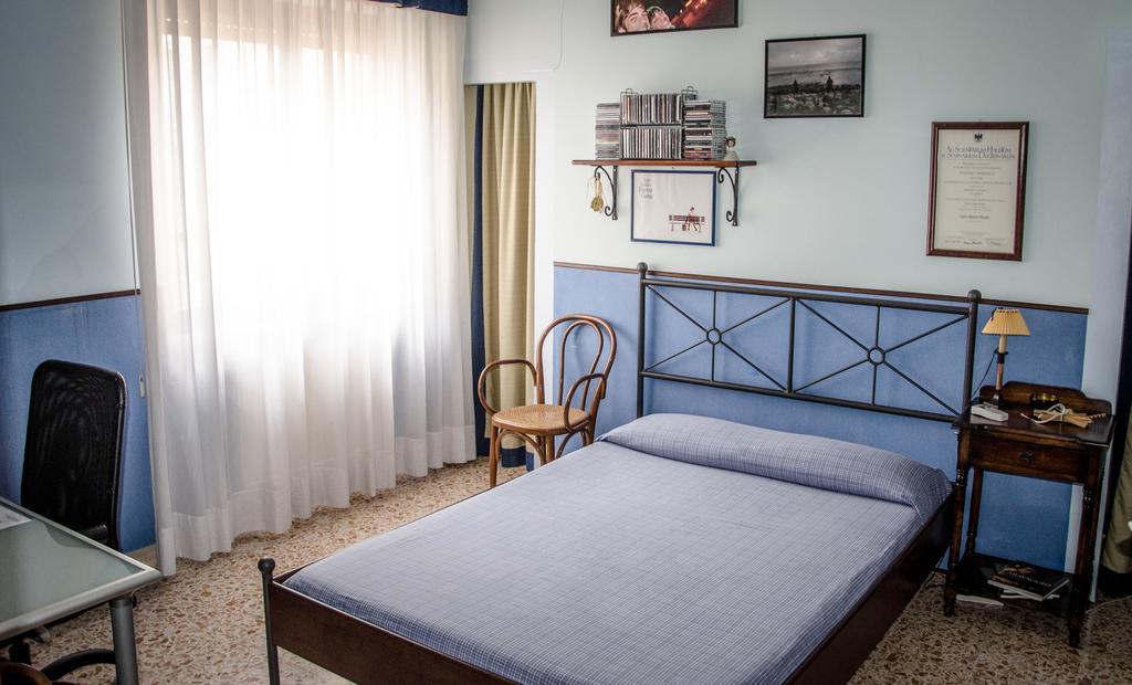 B&B Royal Palace Room Caserta Ruang foto